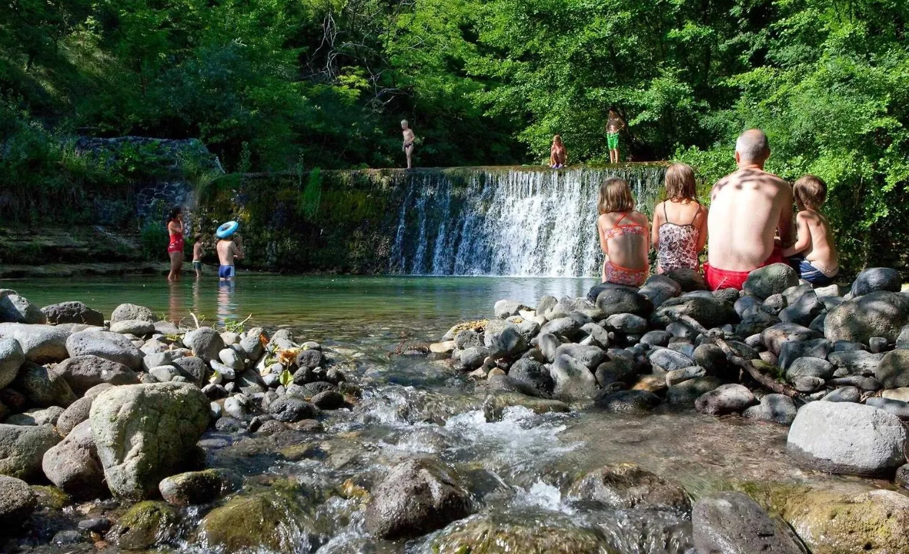 Camping 3 Etoiles - Piscine - Eed00H Lussas