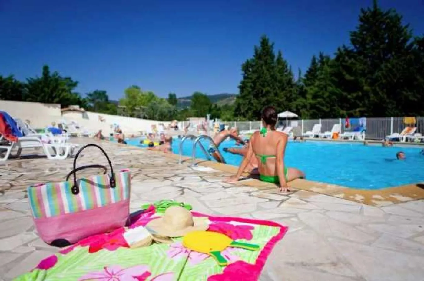 Camping 3 Etoiles - Piscine - Eed00H Lussas